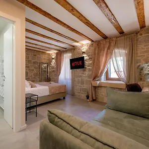 Old Spalatrum Luxury Gostinjska kuća